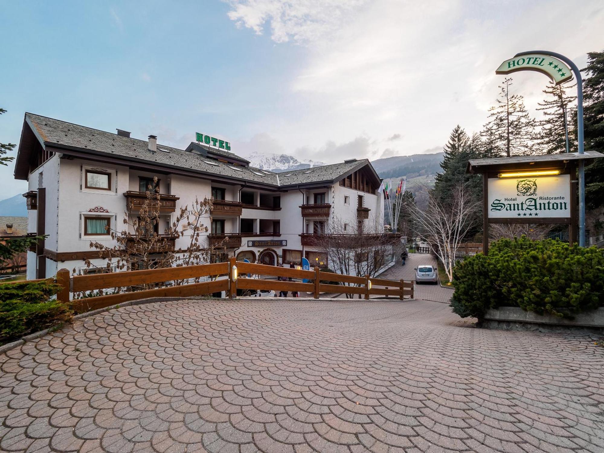 Hotel Santanton Bormio Buitenkant foto